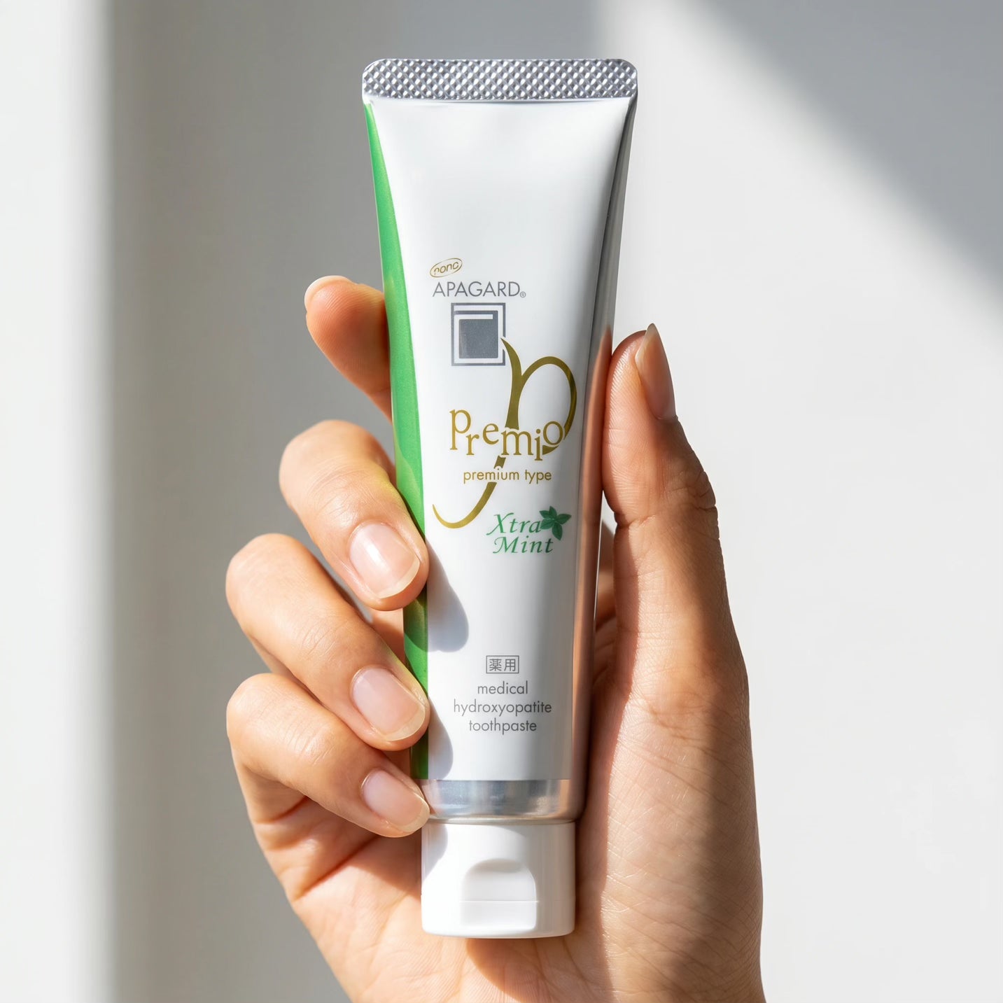 Apagard Premio Extra Mint Premium Type Toothpaste 105g