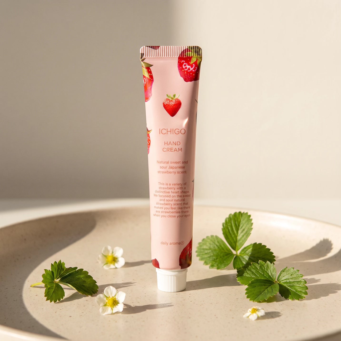 Daily Aroma Ichigo (Strawberry) Hand Cream 20g