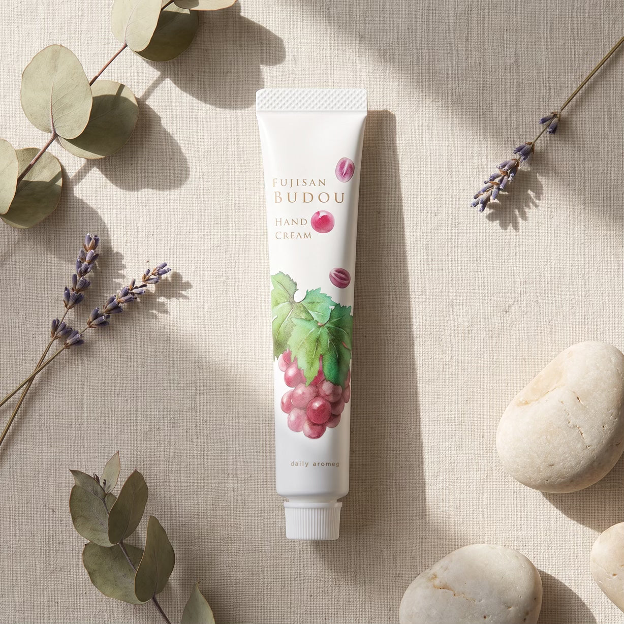 Daily Aroma Fujisan Budou (Grape) Hand Cream 20g/75g