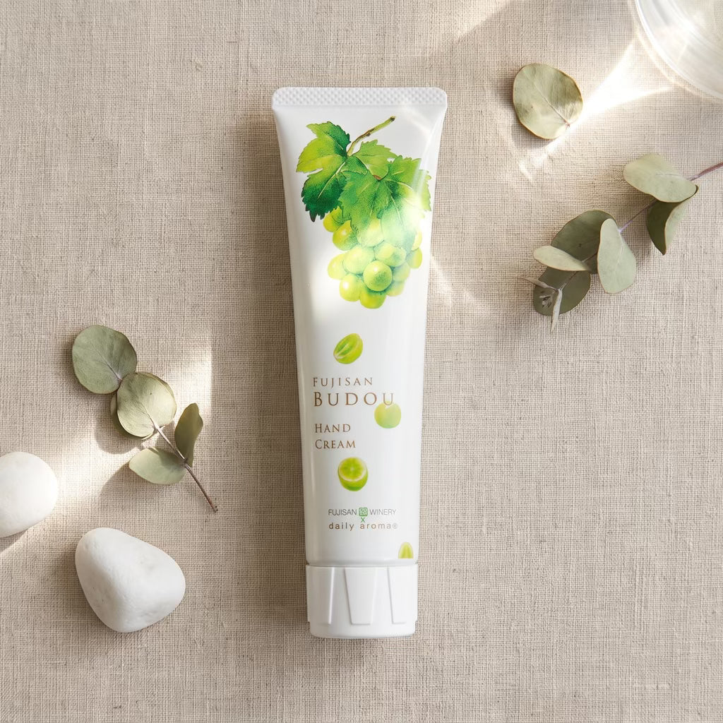 Daily Aroma Fujisan Budou (Muscat) Hand Cream 20g/75g