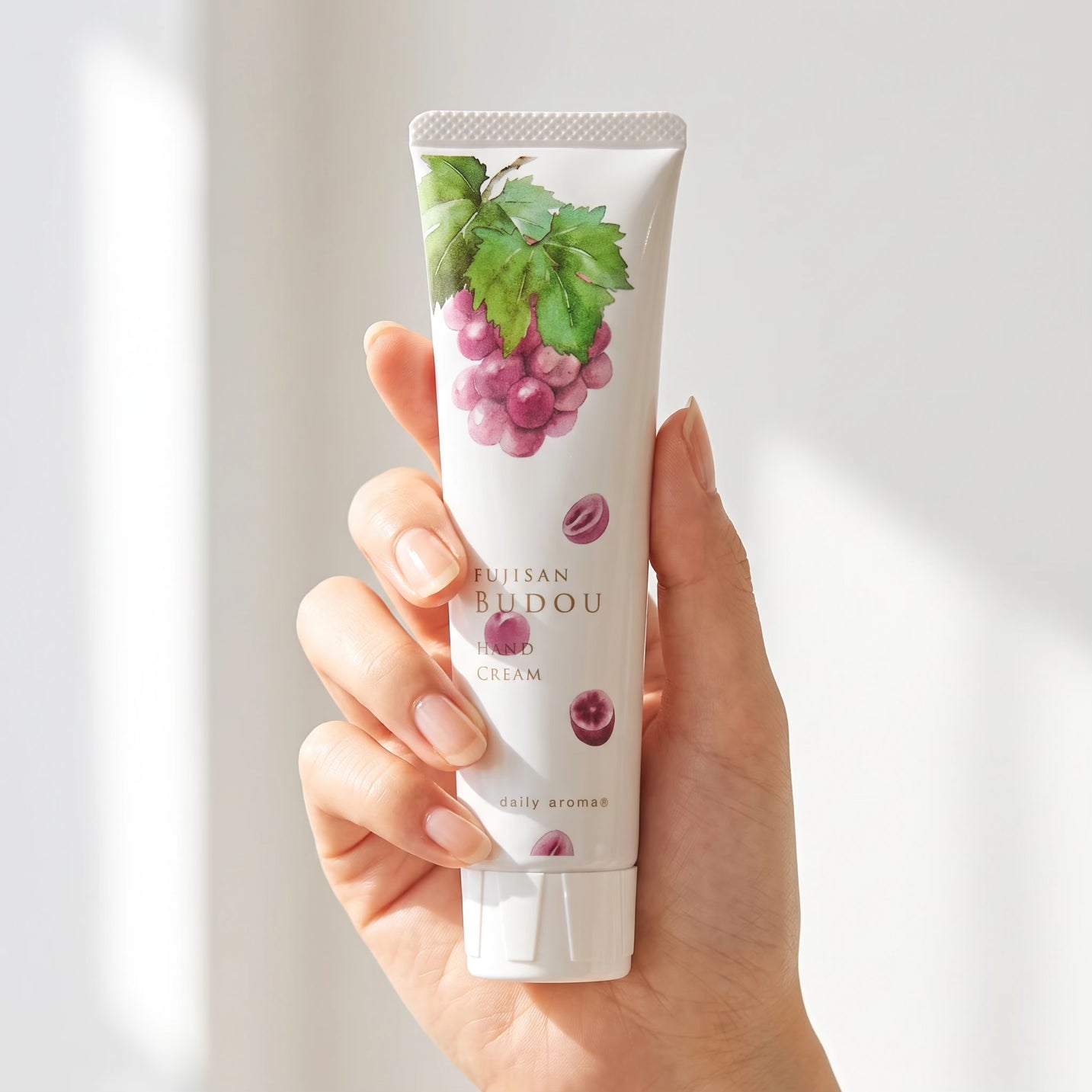 Daily Aroma Fujisan Budou (Grape) Hand Cream 20g/75g
