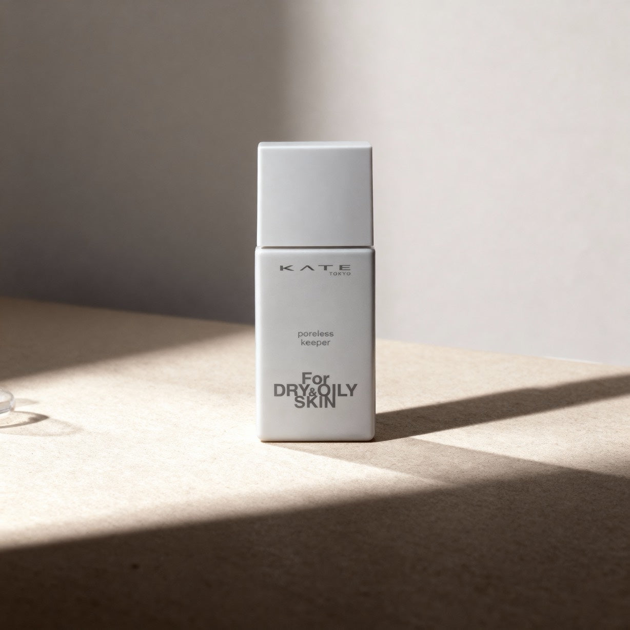 Kate Poreless Keeper For Dry & Oily Skin SPF50 PA+++ (Bright Beige) 25ml