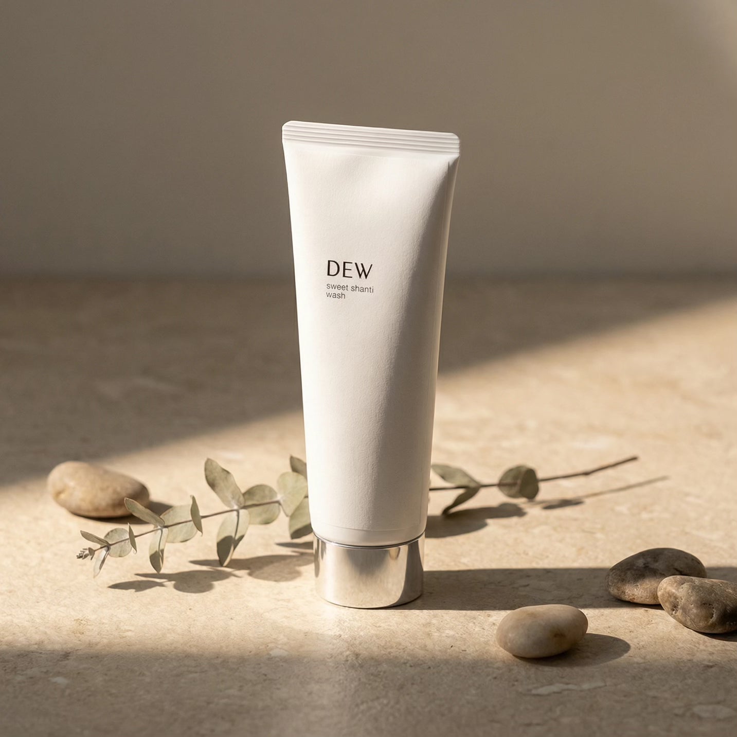 Kanebo DEW Sweet Shanti Wash 125g