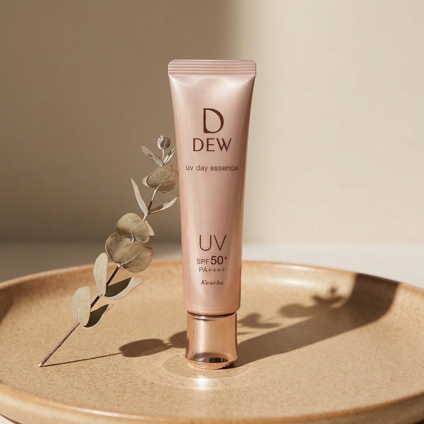 Kanebo DEW UV Day Essence SPF50+ PA++++ 40g
