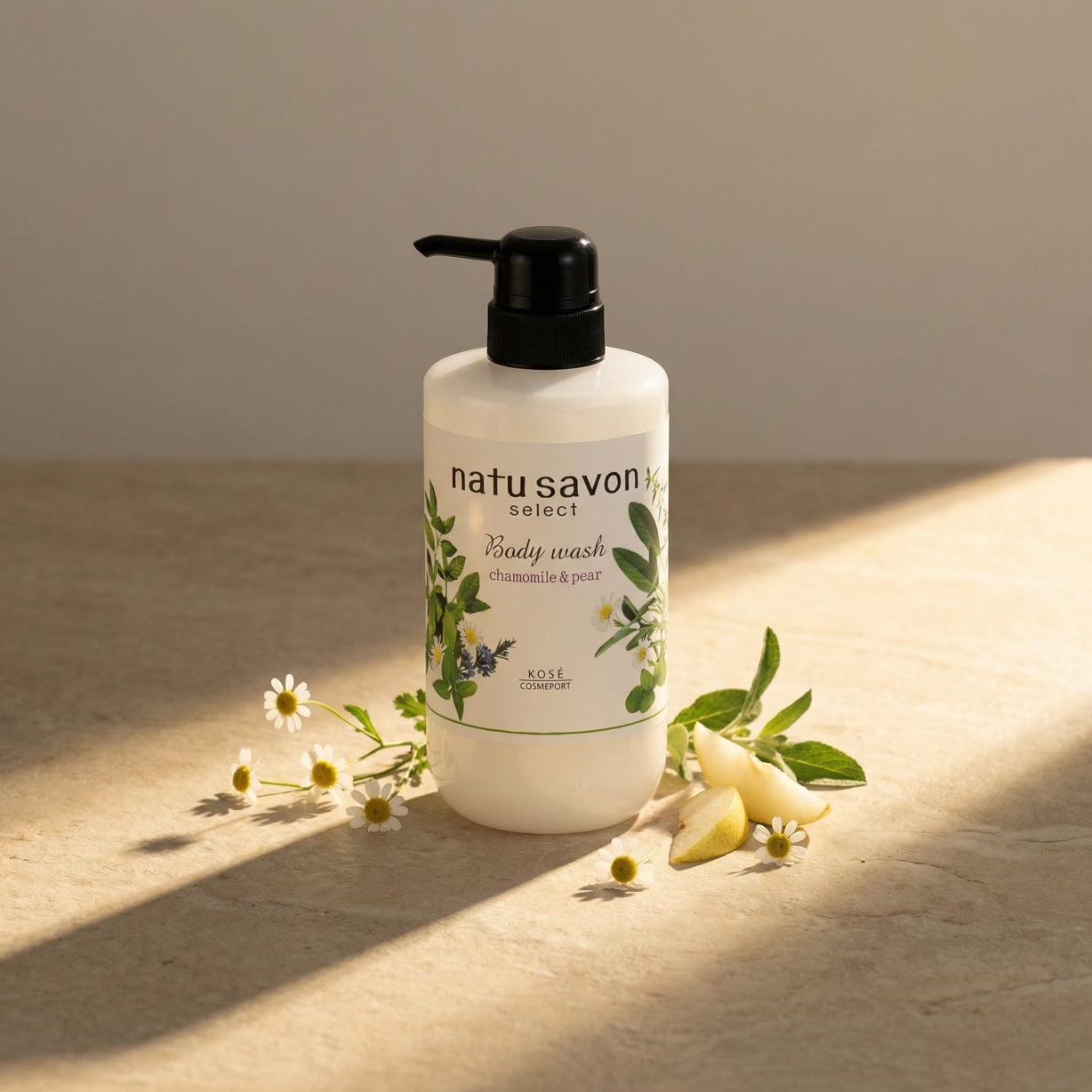 Kose Softymo Natu Savon Body Wash Chamomile & Pear 500ml