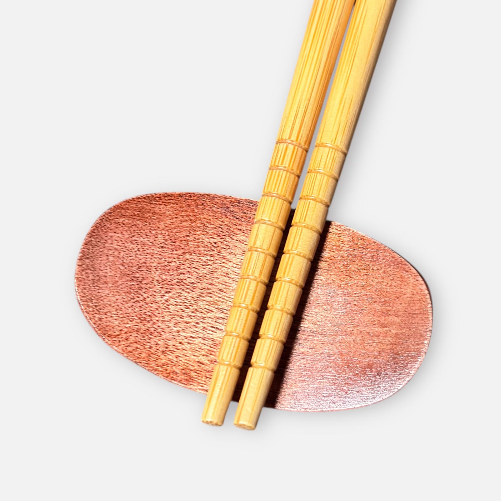 Daiso Natural Wood Chopsticks Red & Blue Pattern Design (2 Pairs Set)