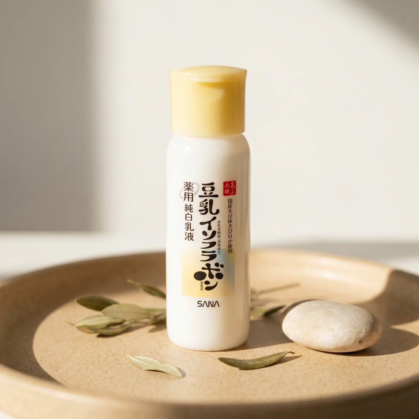 Sana Soy Isoflavones Vitamin C Milky Lotion 130ml