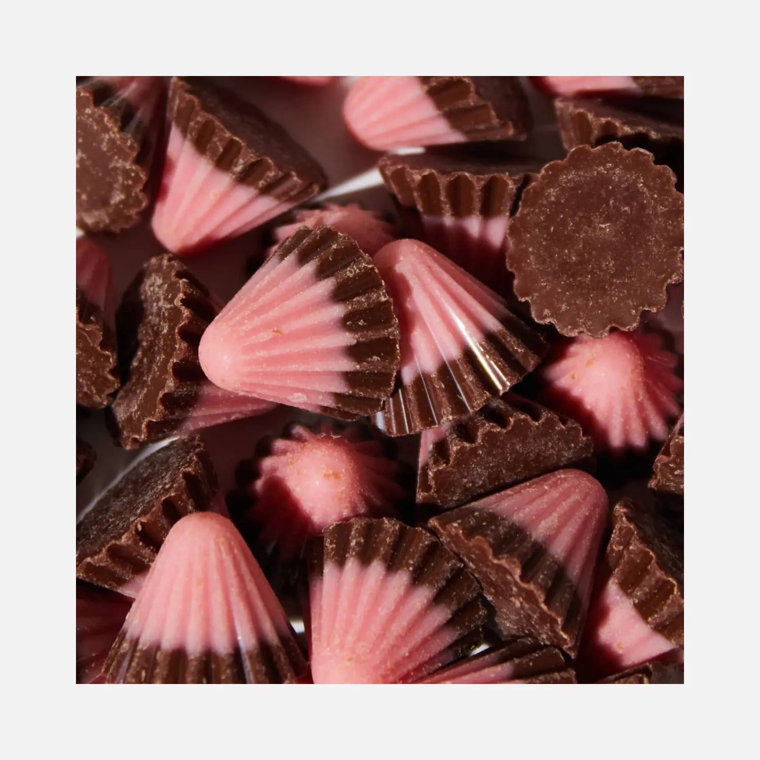 Meiji Apollo Strawberry Chocolate 46g - Buy Me Japan