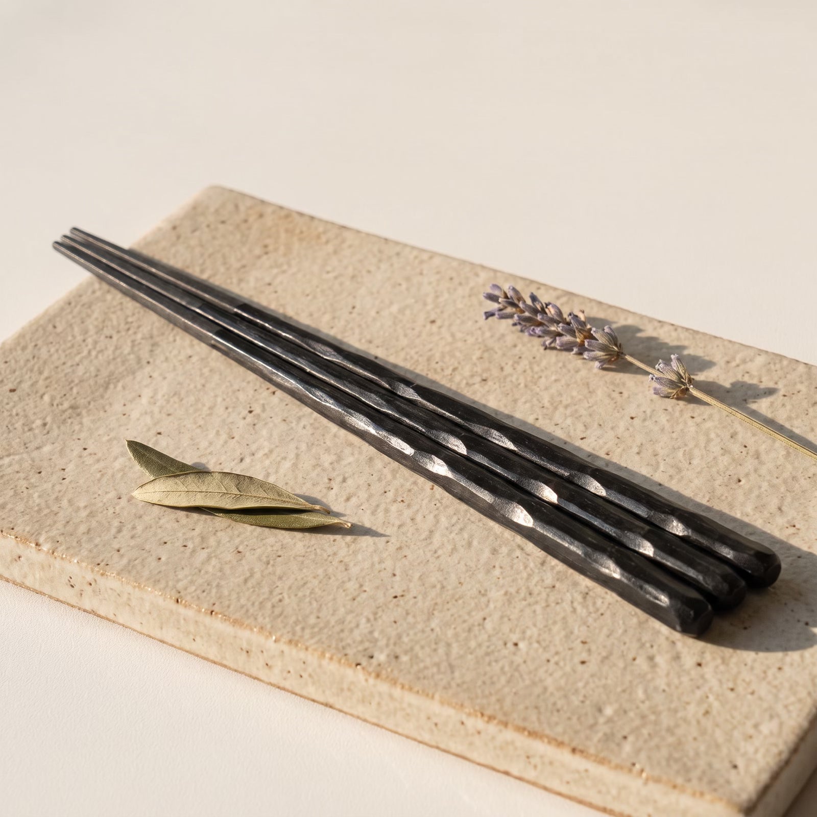 Daiso Rustic Style Chopsticks N88 (2 Pairs) — GIFT DEFAULT