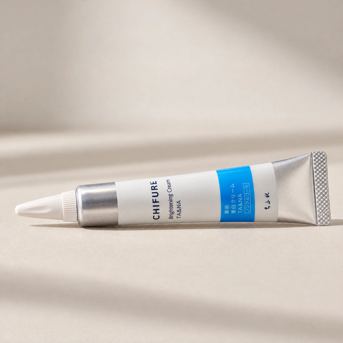 Chifure Medicated Brightening Cream TA & NA 20g — macro