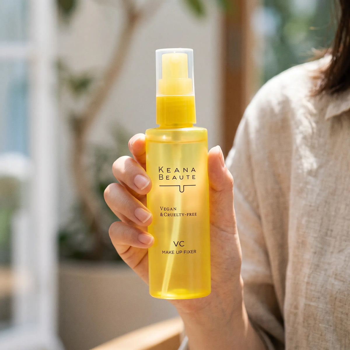 Meishoku Keana Beaute Vitamin C Make Up Fixer 85ml — GIFT - ON HAND lifestyle view