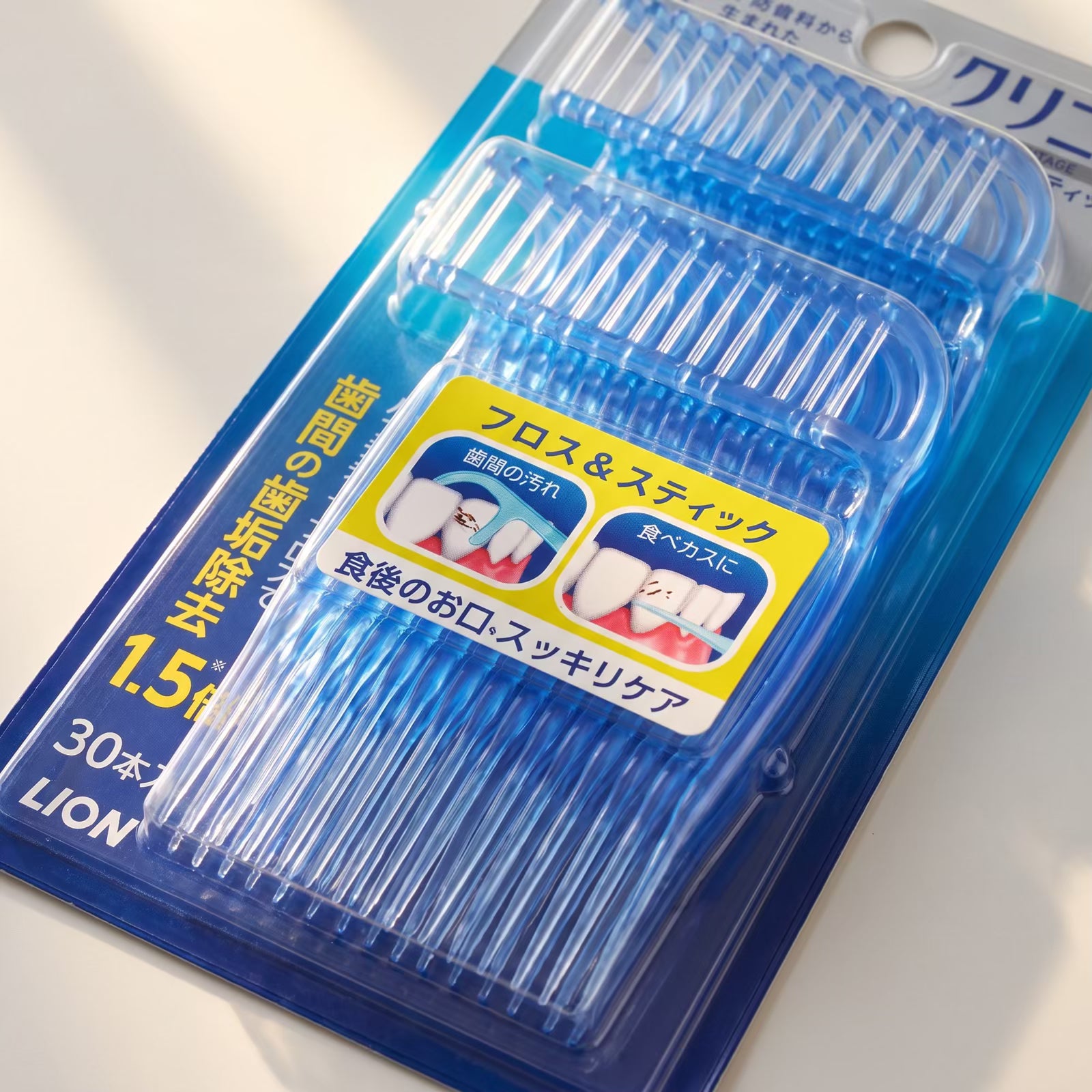 LION Clinica Advantage Floss & Stick (30 units) — GIFT MACRO