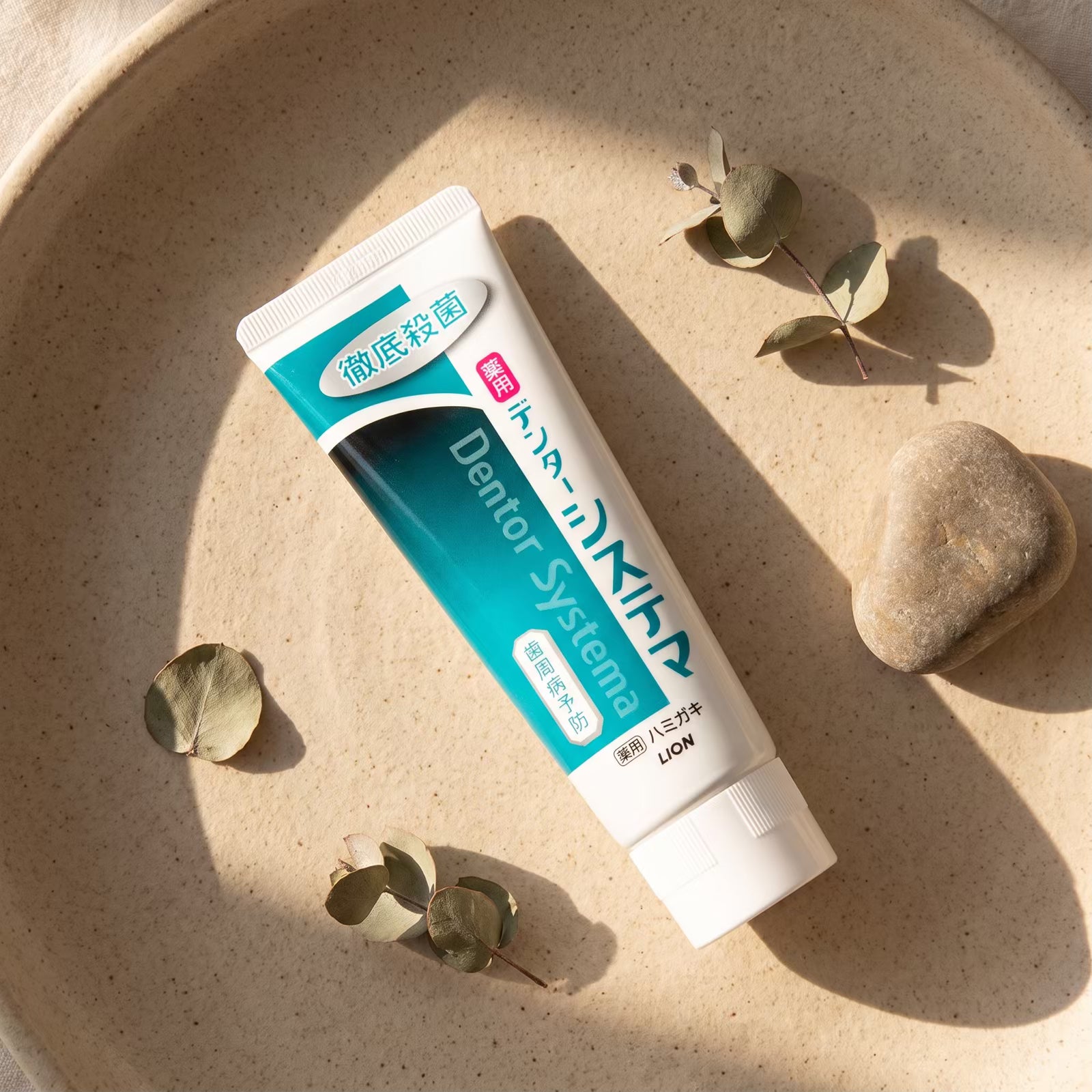 LION Dentor Systema Toothpaste 130g — GIFT TOP ANGLE