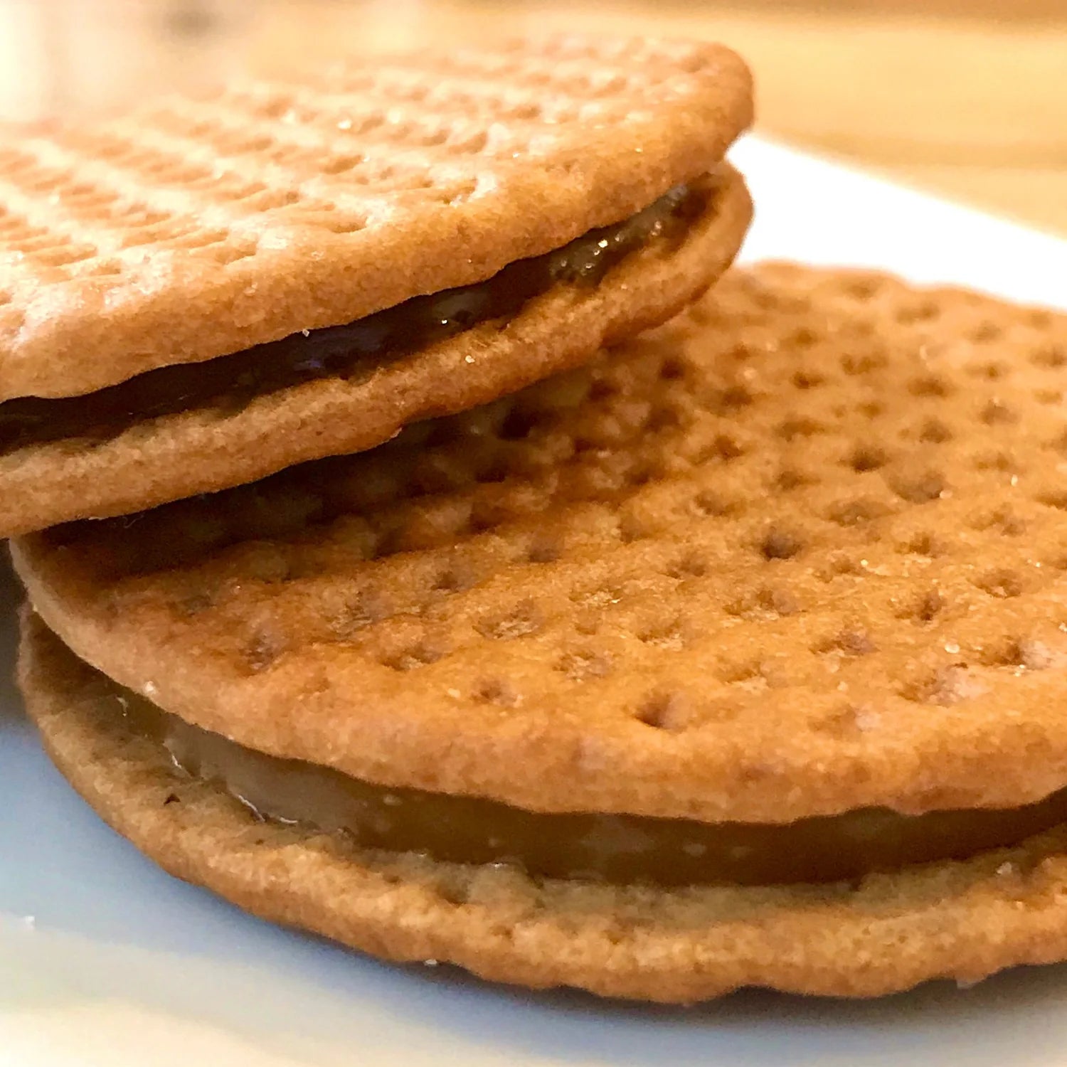 Tohato Caramerich Caramel Sandwich Cookies (8 Units)