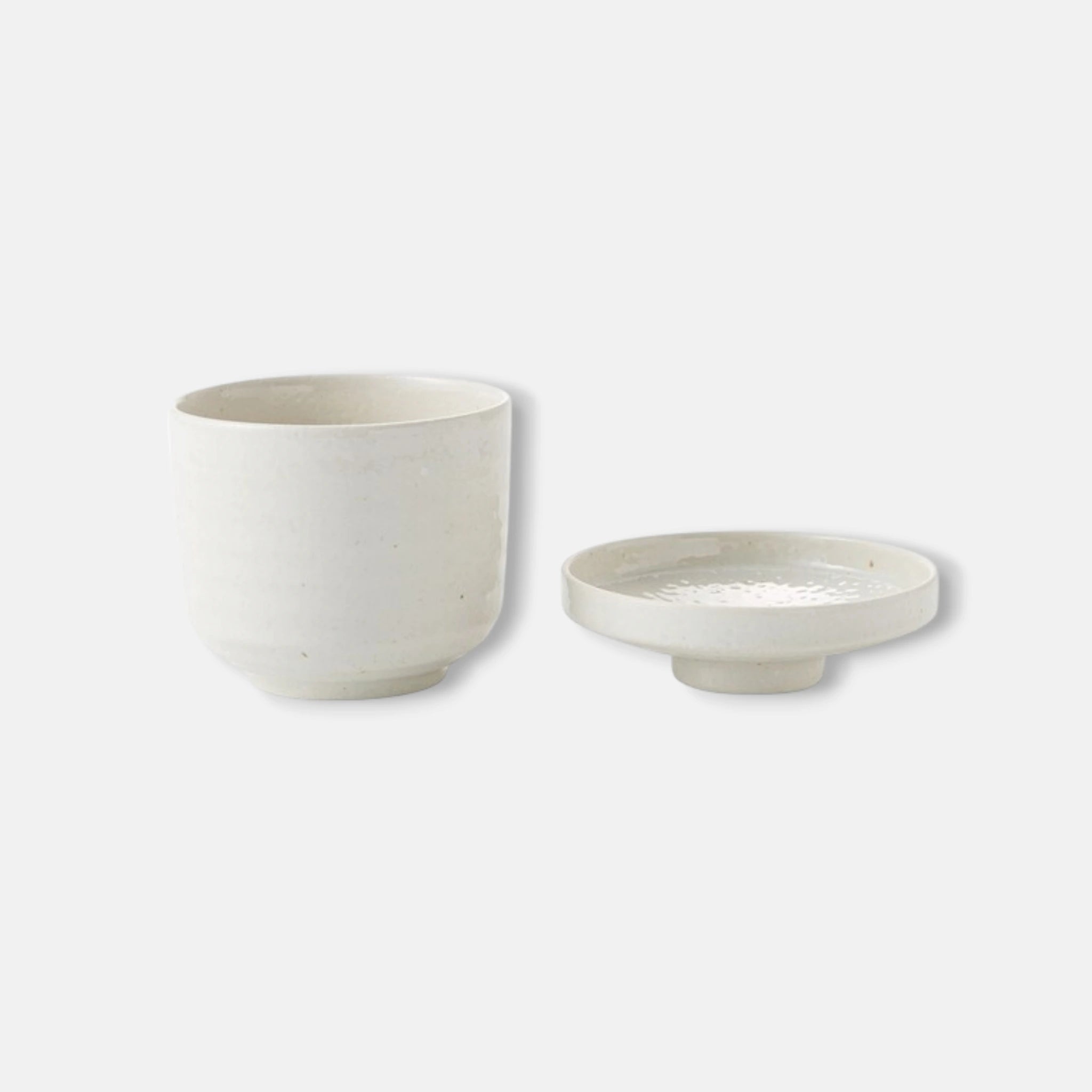 Nitori (Mino Ware) Japanese Ceramic Soup Bowl With Lid (Ivory)