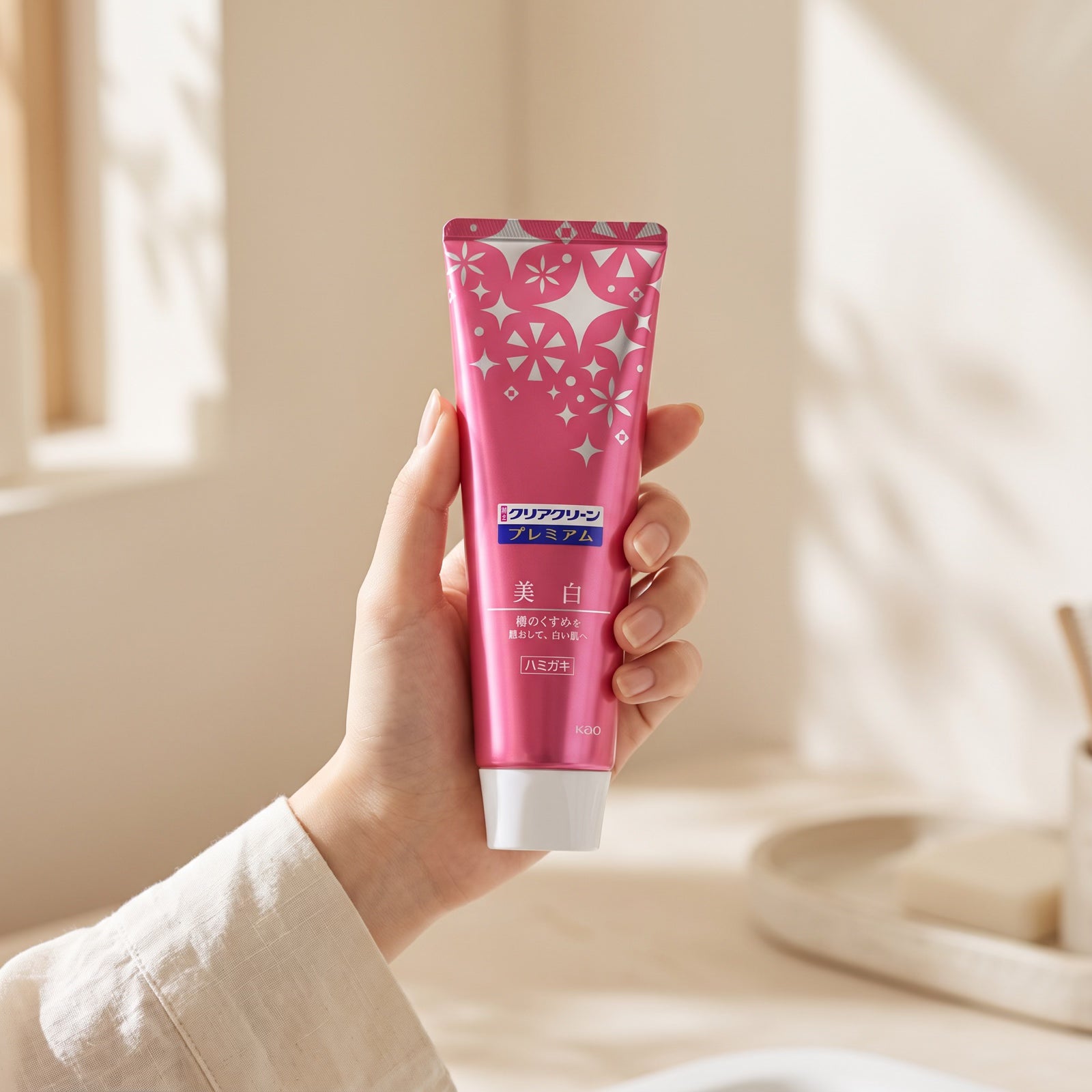 Kao Clear Clean Premium Whitening Toothpaste 160g — Held in hand