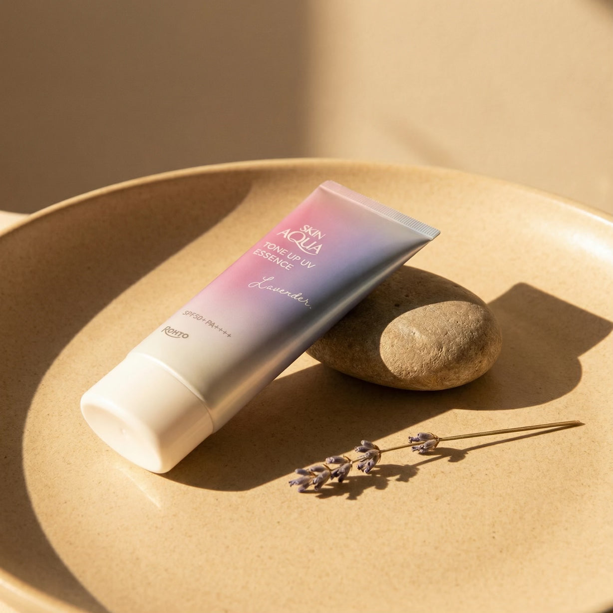 Skin Aqua Tone Up UV Essence Lavender SPF 50+ PA++++ 70g