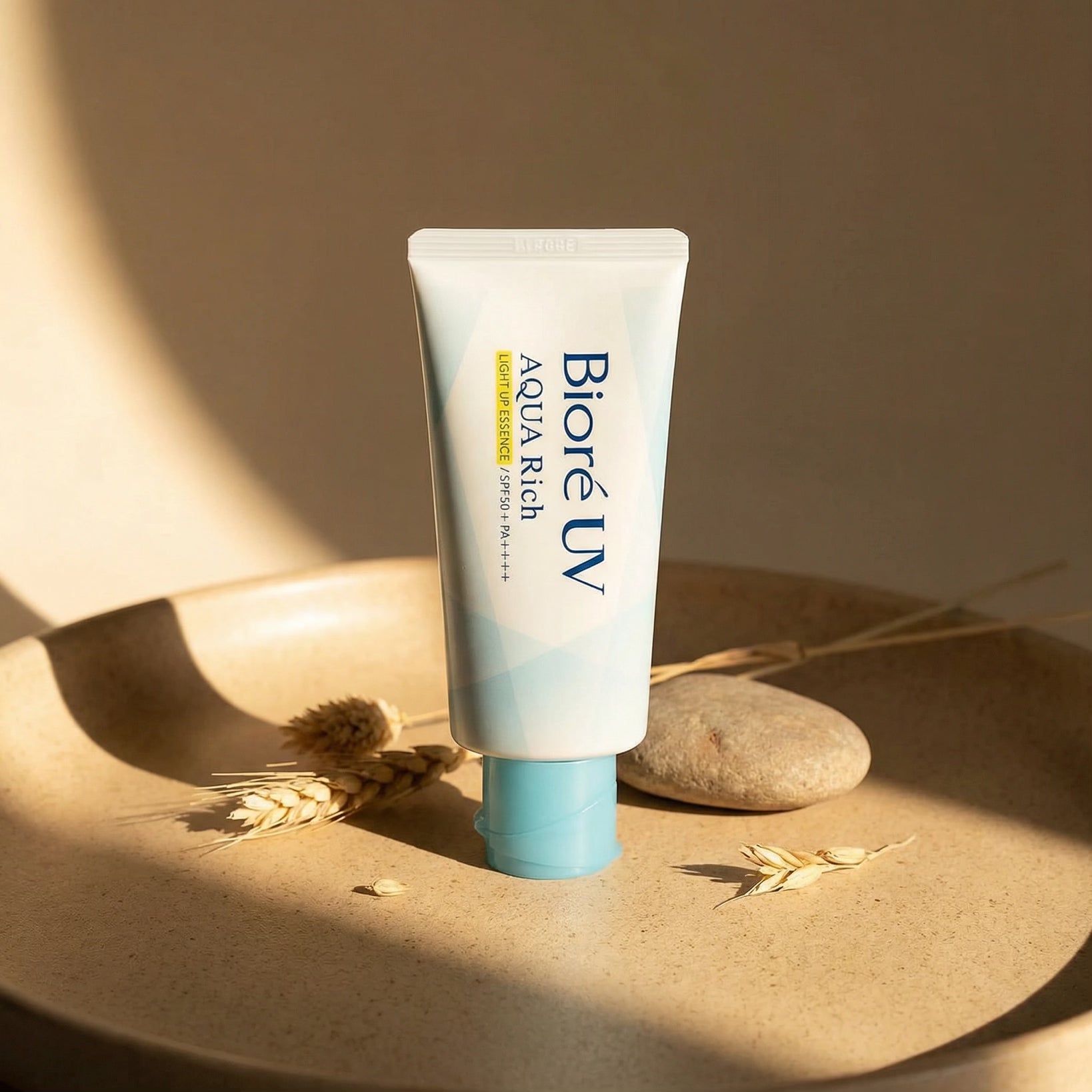 Biore UV Aqua Rich Light Up Essence SPF 50+ PA++++ 100g