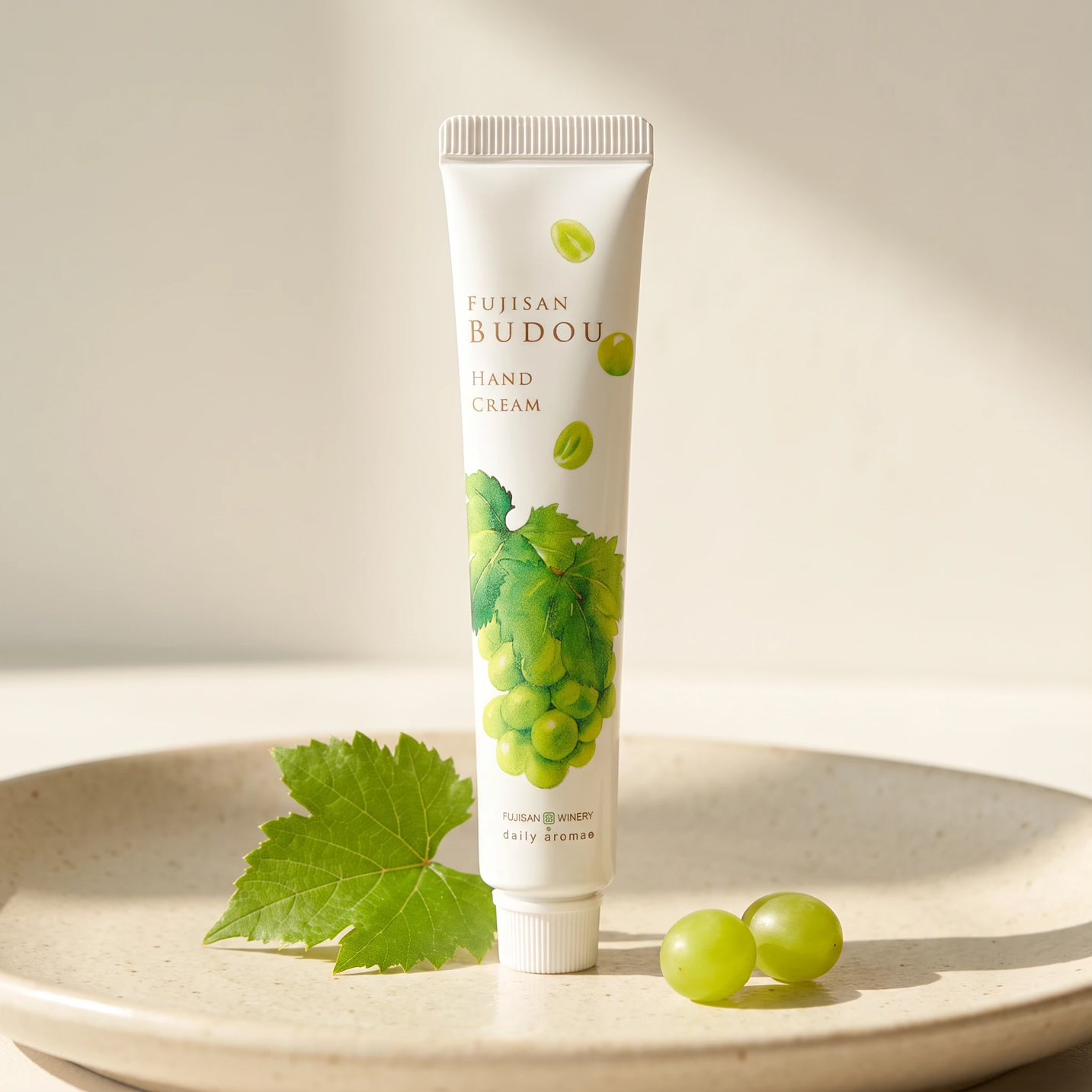 Daily Aroma Fujisan Budou (Muscat) Hand Cream 20g/75g