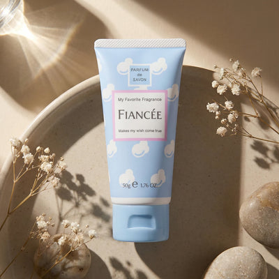Fiancee Hand Cream (Parfum de Savon) 50g