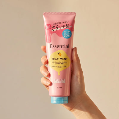 Kao Essential Soft & Glossy Treatment 250g