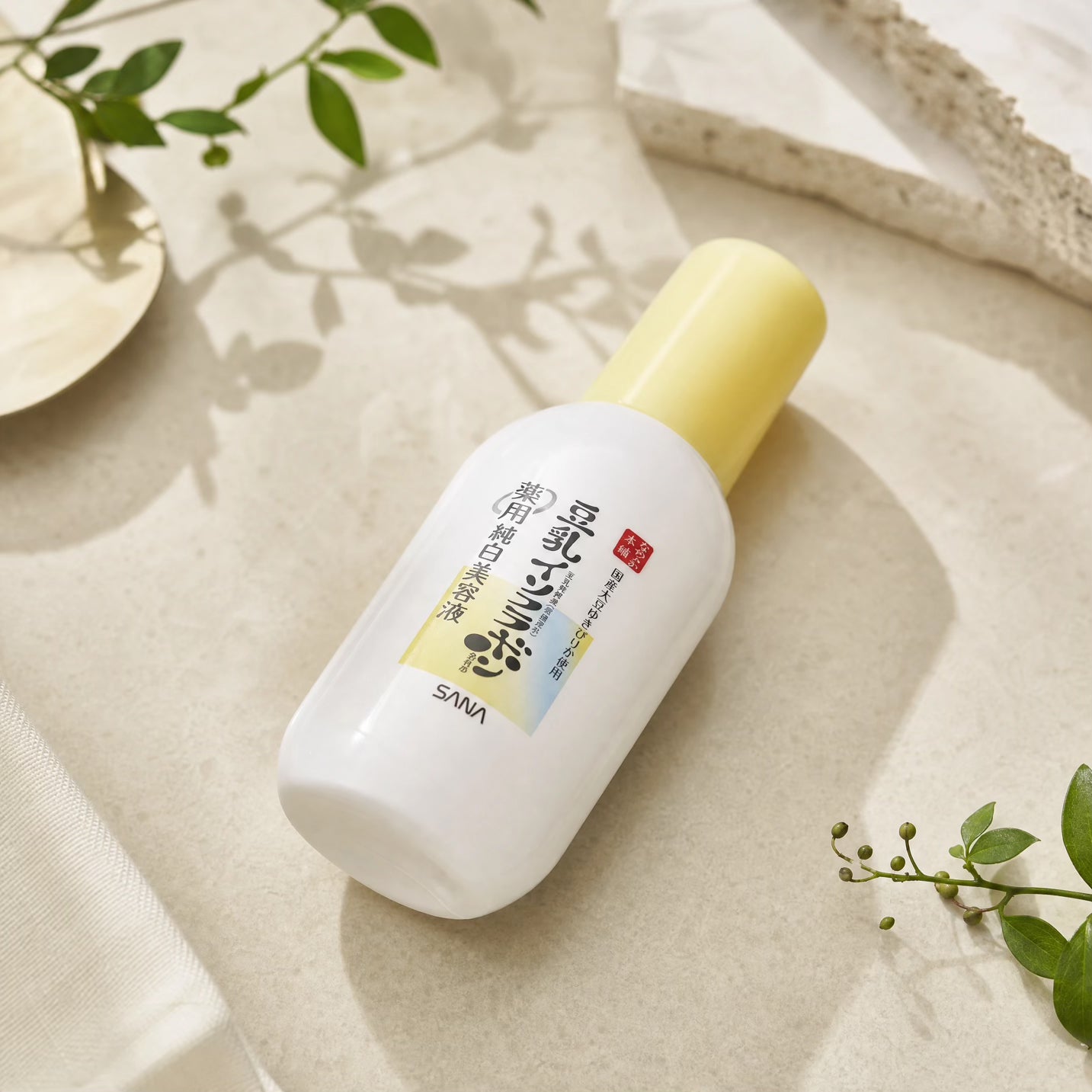 Sana Soy Isoflavones Vitamin C Serum 100ml