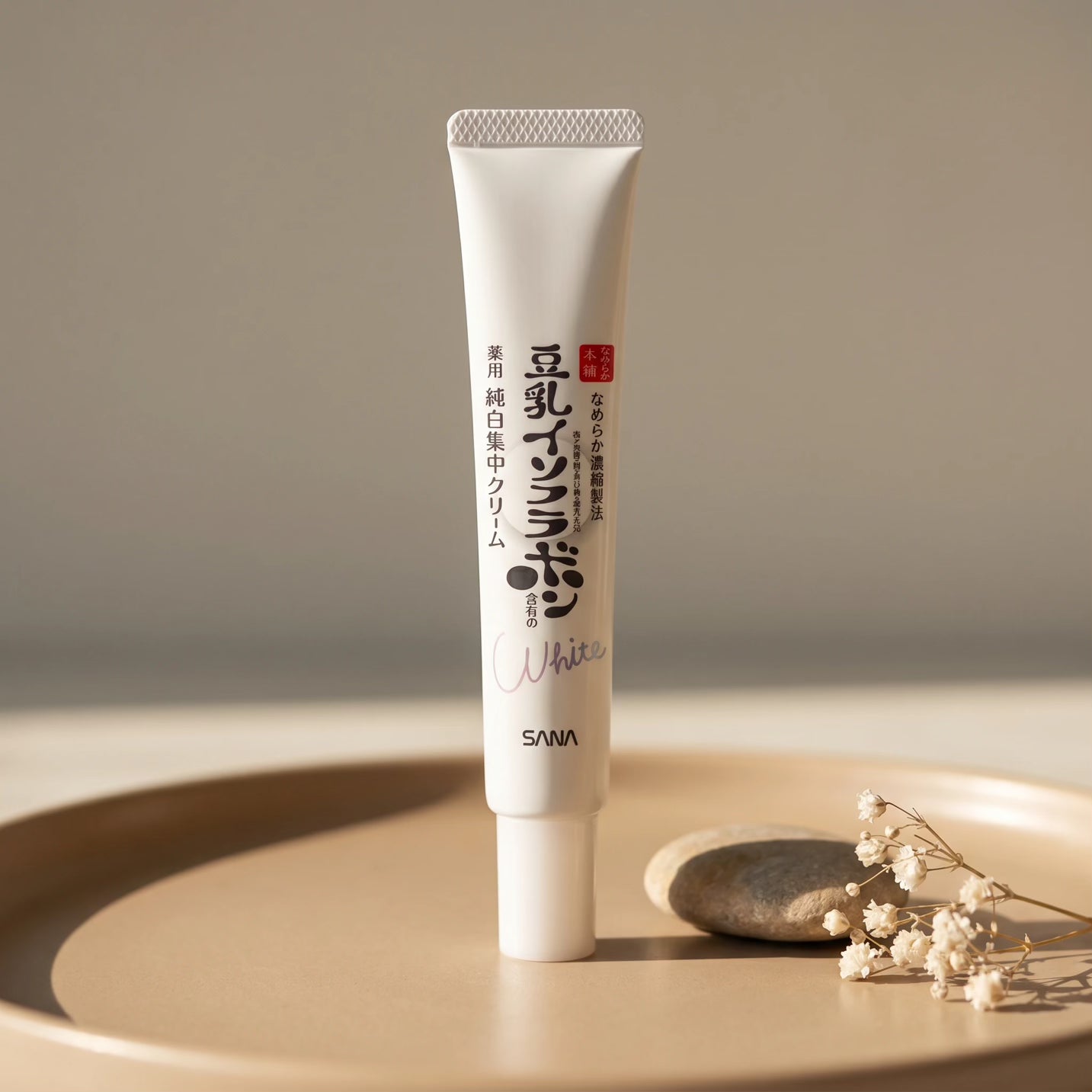 Sana Soy Isoflavones Whitening & Acne Care Spot Cream 19g