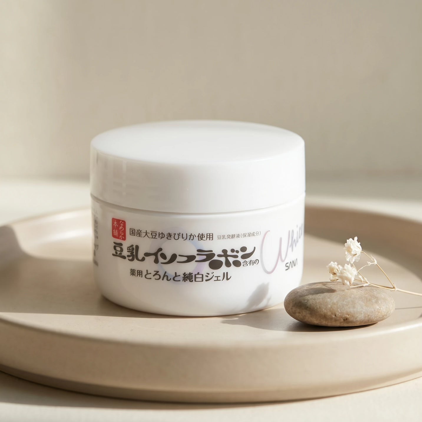 Sana Soy Isoflavones Whitening & Acne Care Gel Cream 100g