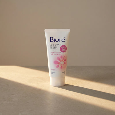 Biore Scrub In Facial Cleanser 130g