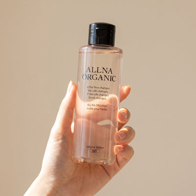 Allna Organic Refreshing Facial Toner 150ml held in hand