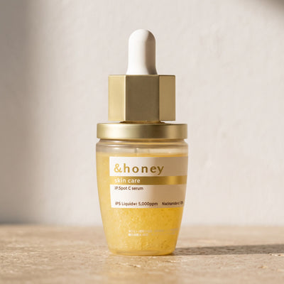 & Honey iP Spot C Serum 30ml — Macro