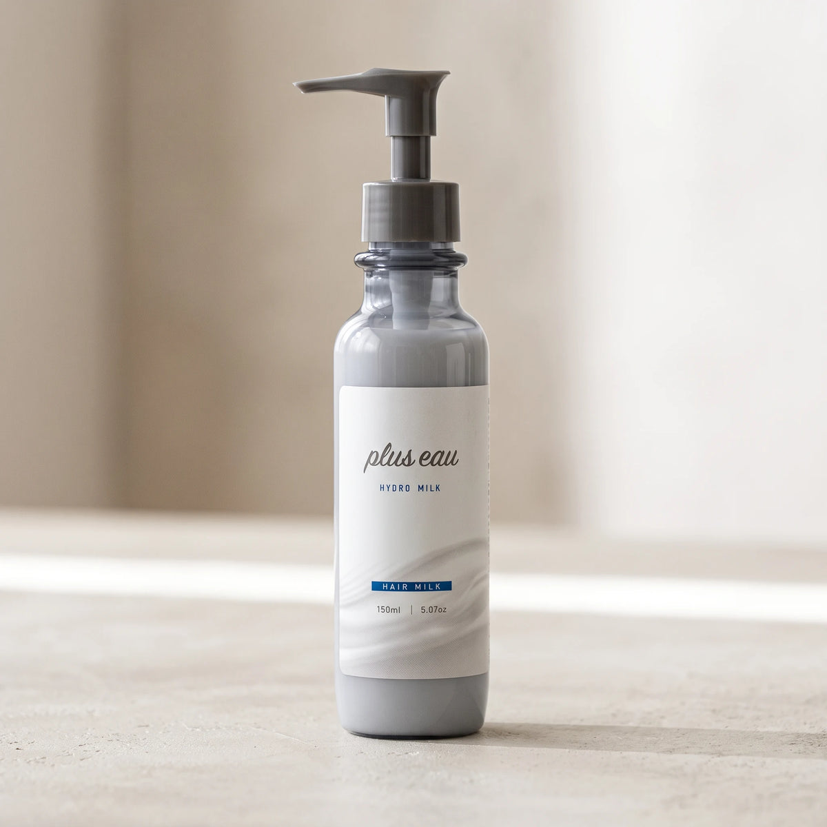 Plus Eau Hydro Milk 150ml — macro lifestyle view